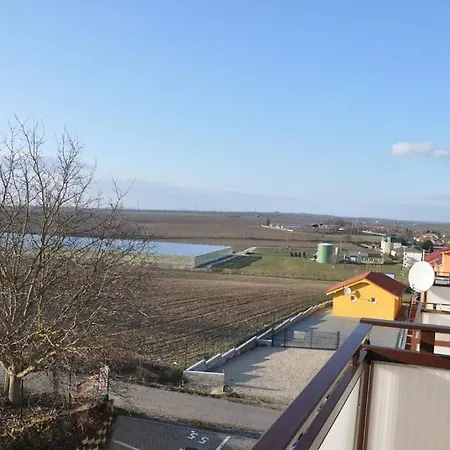 아파트 Apartman Panorama Podhájska